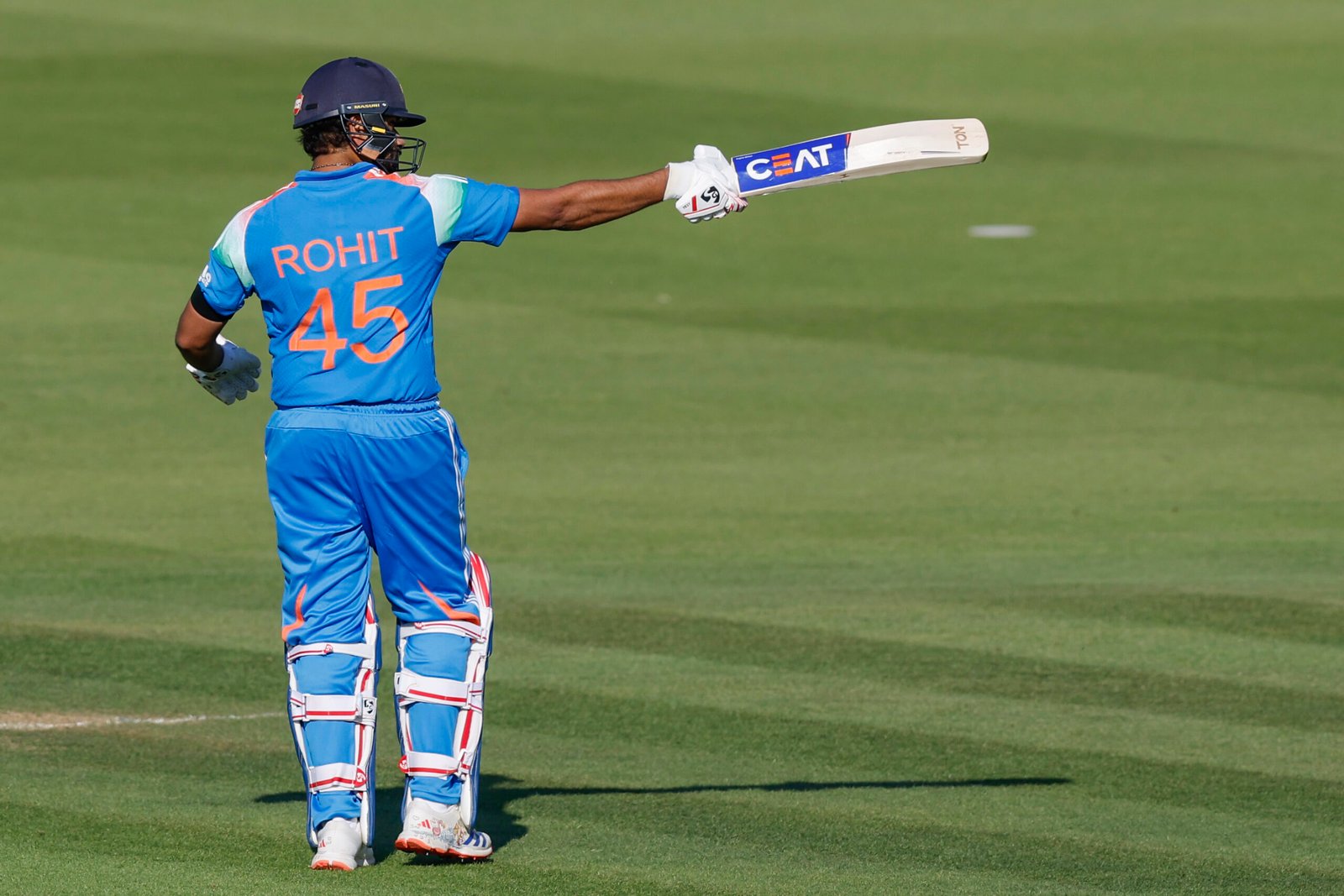 rohit 100